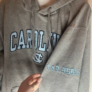 unc tarheels sweatshirt!